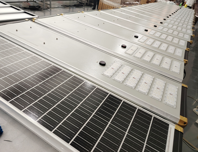 مصباح شارع شمسي الكل في الطاقة الشمسية 60 واط 80 واط