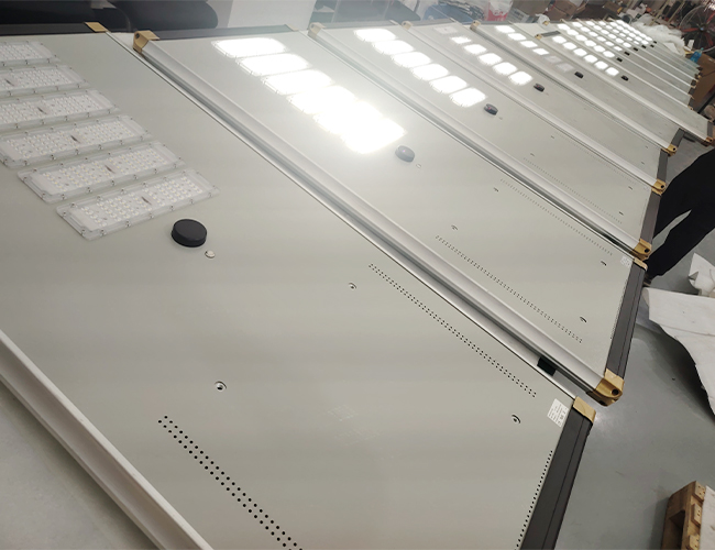 مصباح شارع شمسي الكل في الطاقة الشمسية 60 واط 80 واط